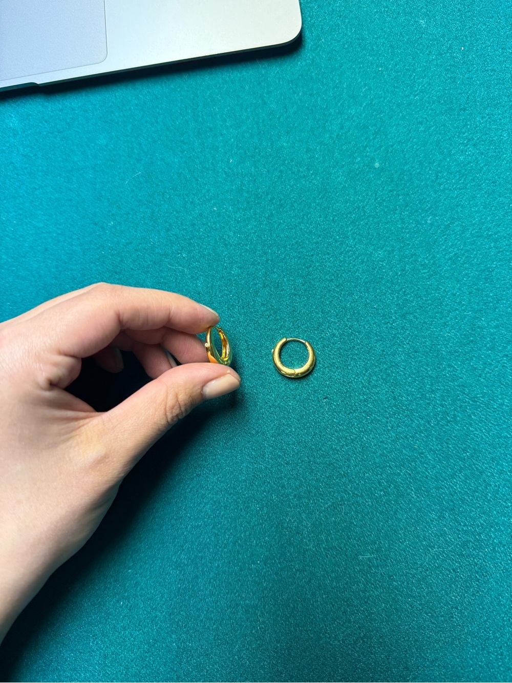 Nordstrom Demi-Fine Simple Huggie Hoop Earrings - Picture 5 of 5